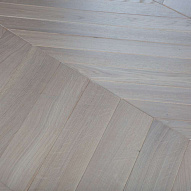 Паркет Елка Французская Lab Arte Chevron Дуб Натур Concrete лак 700/610х90х15/3/ 45°