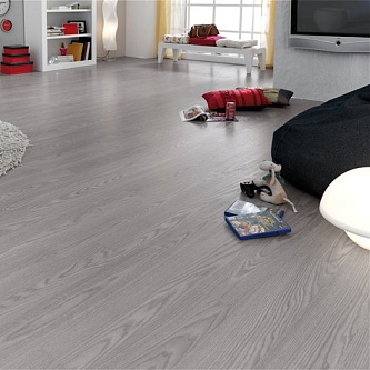 Ламинат FinFloor Дуб Серебряный Style 8 мм