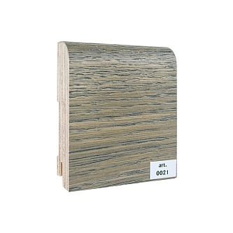 Шпонированный плинтус Finitura Decor 70*15 мм Дуб 021