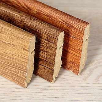 Плинтус Amigo из массива 60x20 мм под цвет пола