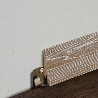 Шпонированный плинтус Goodwin Дуб Шабли 60 мм