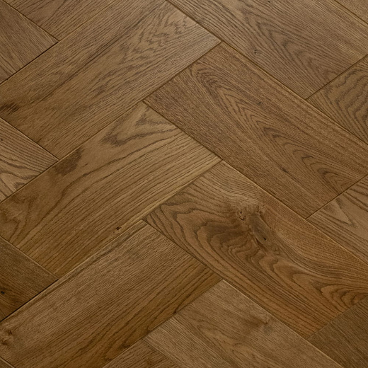 фото товара Паркет Елка Итальянская Lab Arte Chevron Дуб Рустик Кольт лак 365/316х150х14/3/72°