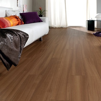 Ламинат FinFloor Орех Натур Люкс Style 8 мм