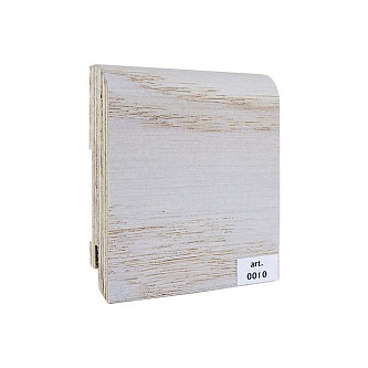 Шпонированный плинтус Finitura Decor 70*15 мм Дуб 010